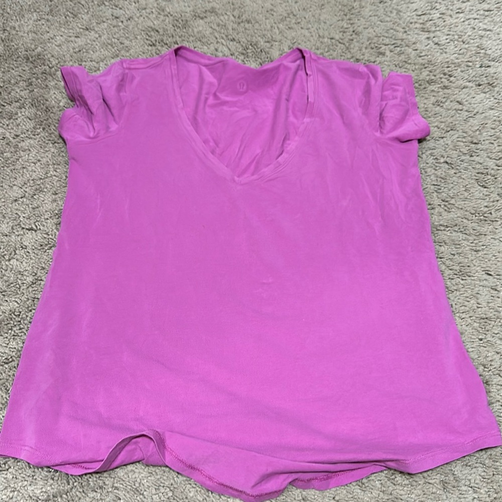 Size 4 lululemon t shirt